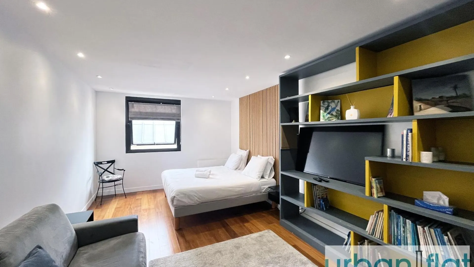 Urban Flat 168 - Spacious 1-bedroom In Apartamento