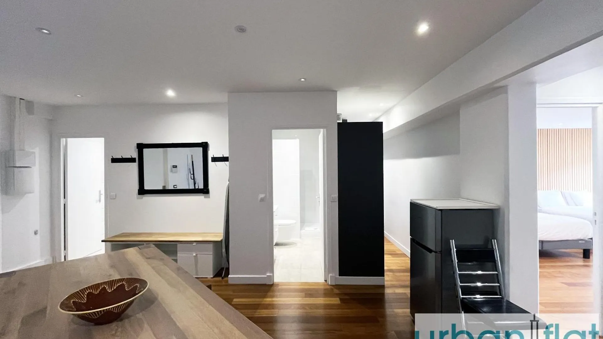 Apartment Urban Flat 168 - Spacious 1-bedroom In
