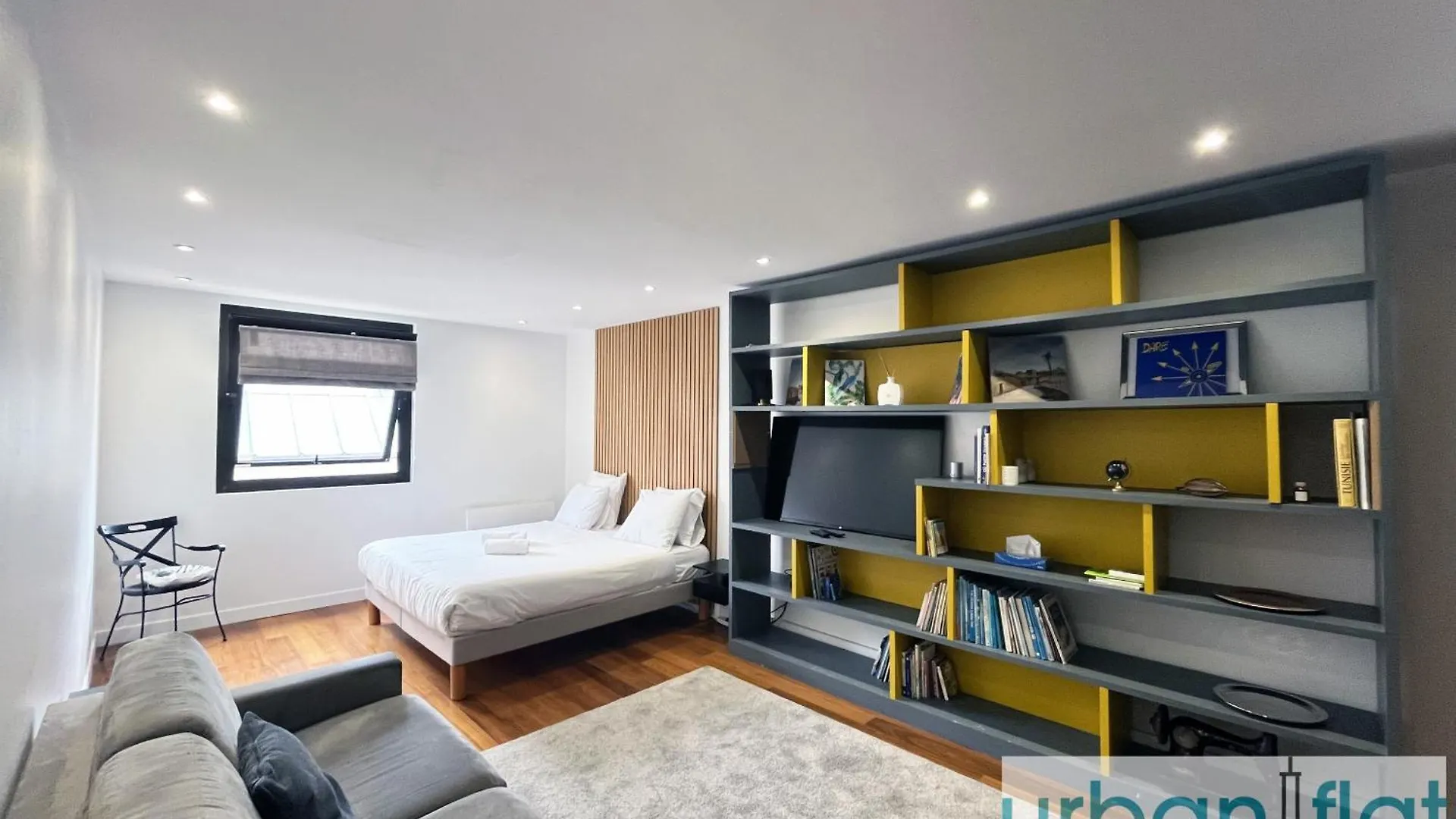 Apartment Urban Flat 168 - Spacious 1-bedroom In *